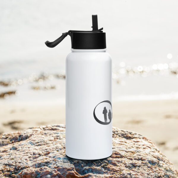 Mentges Outdoors 32oz Water Bottle - Image 10